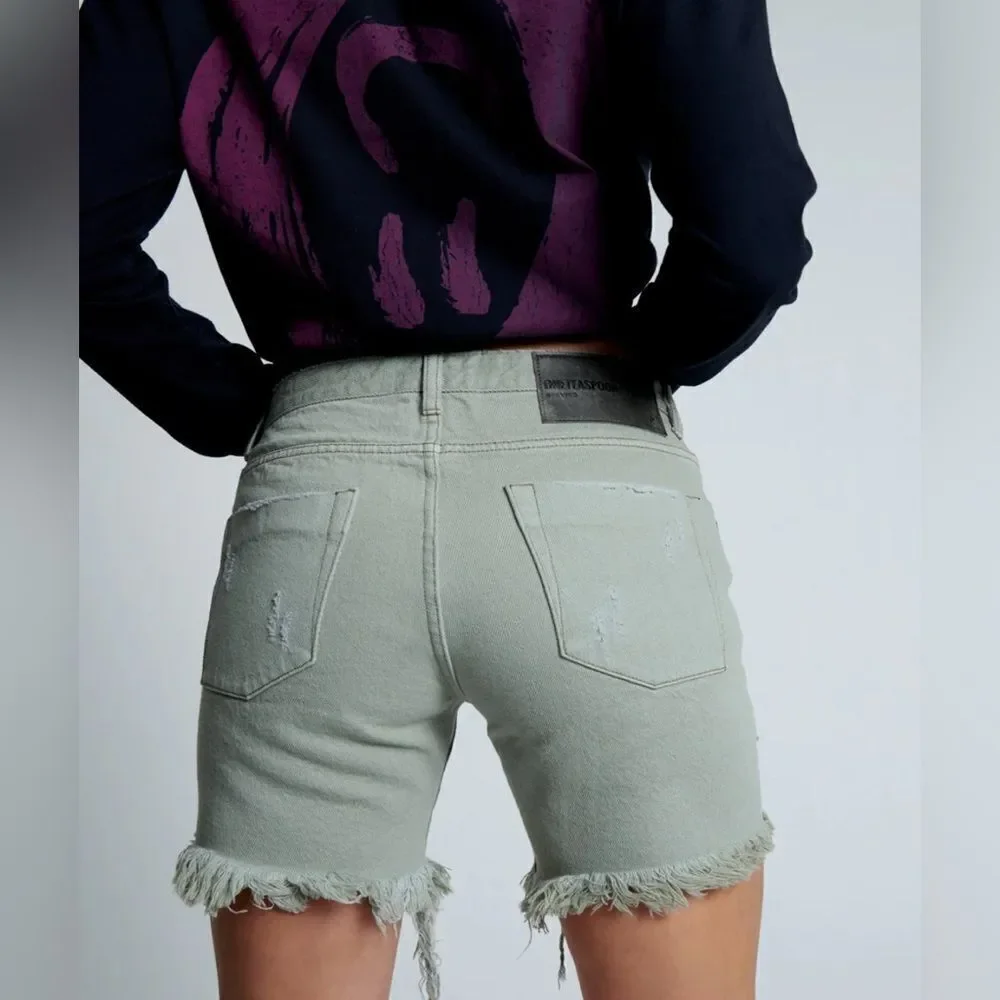 One Teaspoon Free People Stevies Long Length Boyfriend Shorts fade Khaki NWT 28